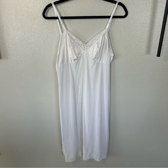 Vintage Vanity Fair Nylon Lace Slip Dress in White Made in USA Paper Tag, L - Picture 2 of 9